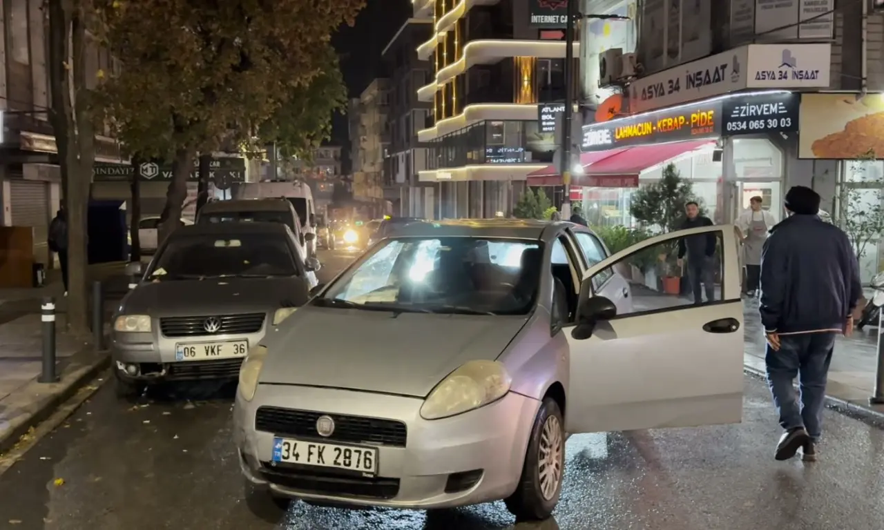 Kendisine çarpan sürücüyü alkollü sanıp anahtarını aldı! Avcılar’da ilginç anlar 3