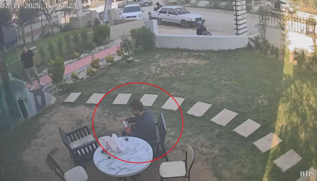 Deprem anında dönerle kaçtı: Hatay’da gülümseten anlar kamerada 3