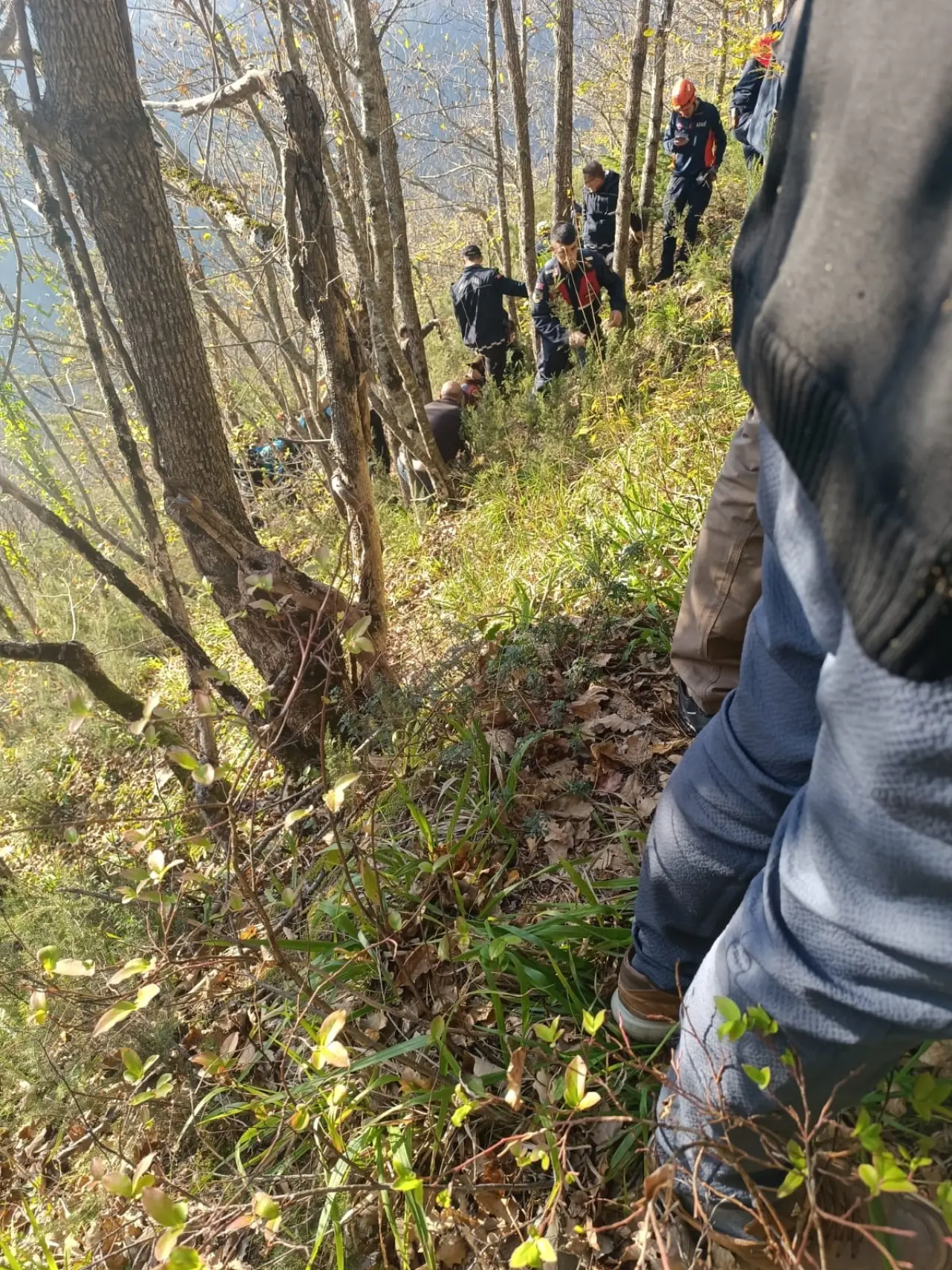 Kuzgunların izinde acı gerçek: Kayıp annenin cansız bedenine ulaştı 5