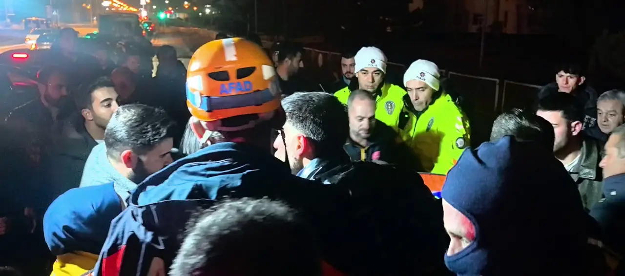 Erzurum’da feci çarpışma: Kavşakta can pazarı 2