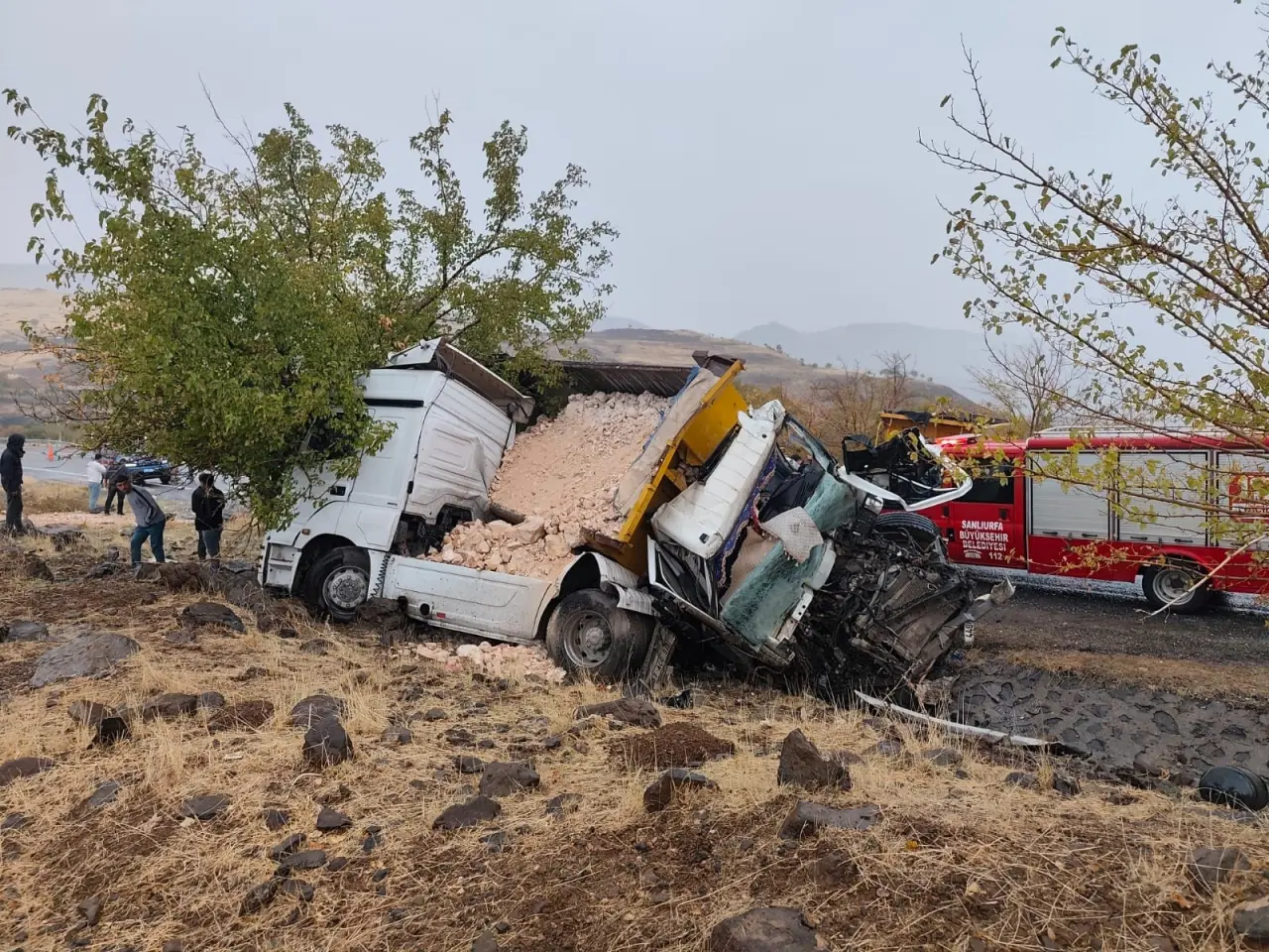 Siverek-Adıyaman yolunda feci kaza: Can pazarı yaşandı 1