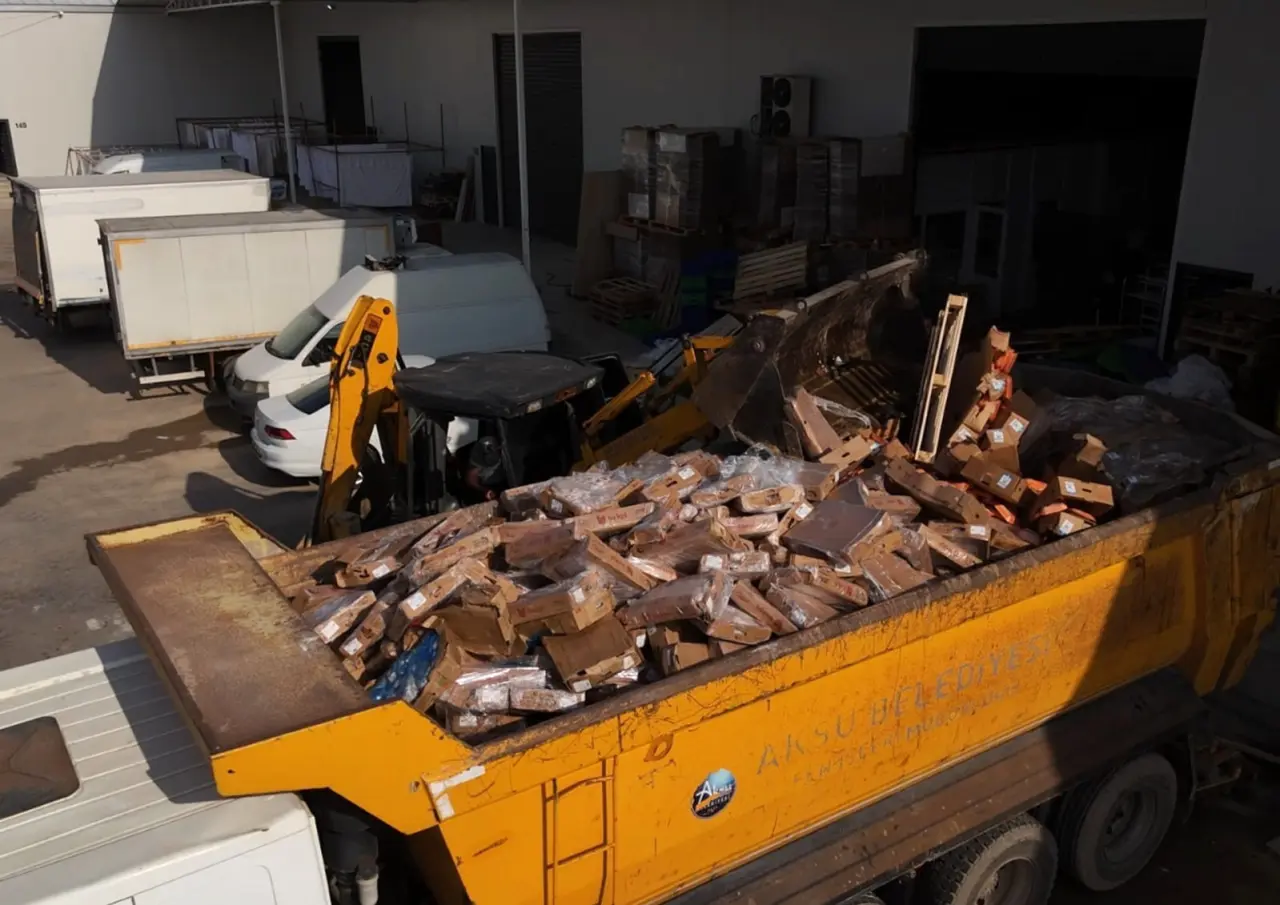 Tavuk depolarında sağlık alarmı! 2 işletme mühürlendi 5