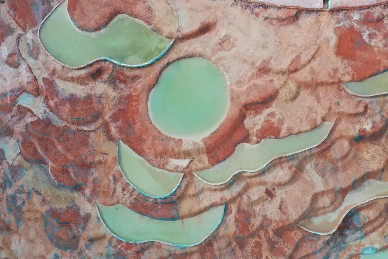 48°C’lik Şifa ve Altın Renk 3