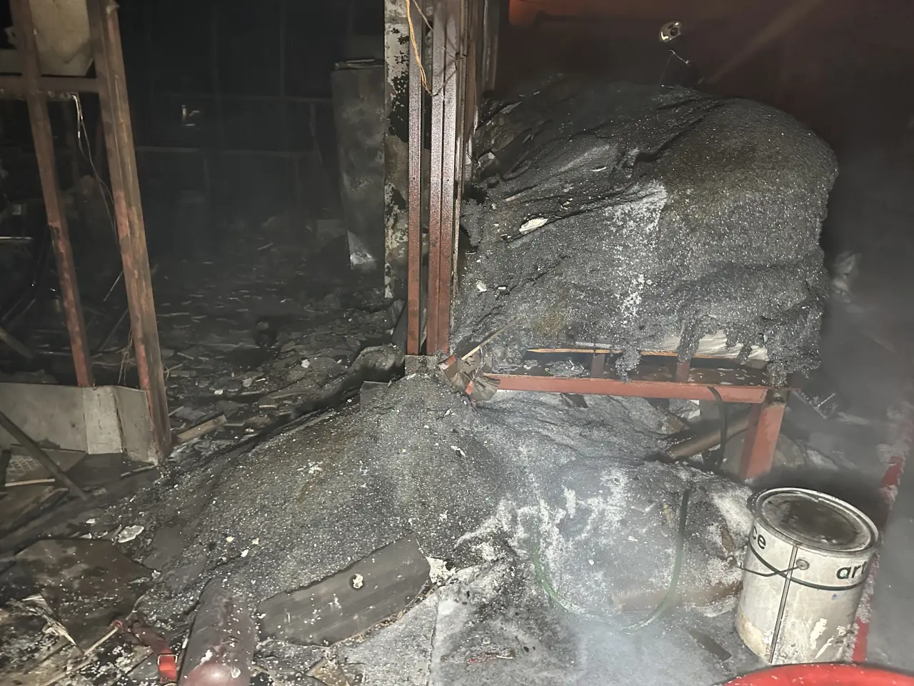 Uşak’ta yangın alarmı! Alevler tüm fabrikayı sardı 4