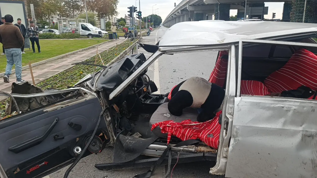 Ambulansa yol vermek isterken facia! Manavgat’ta ortalık savaş alanına dündü 5