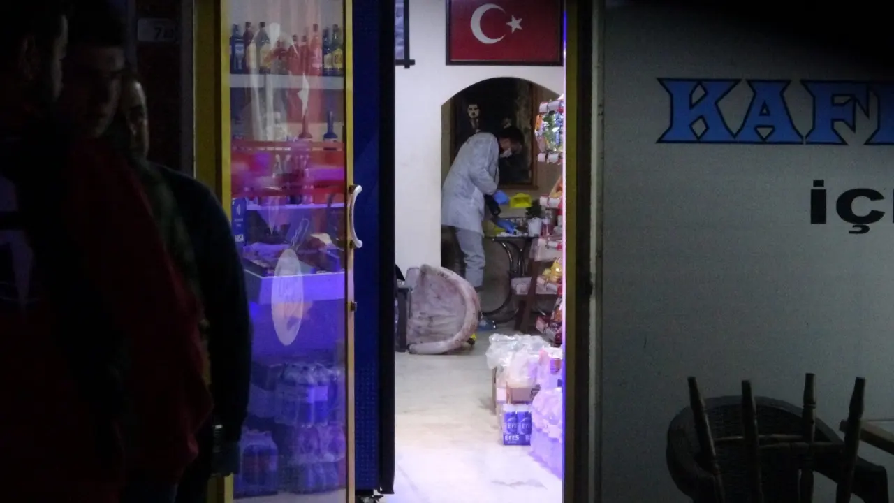 Antalya'da market sahibi dehşet saçtı: 'Çökmeye geldiler, öldürdüm!' 2