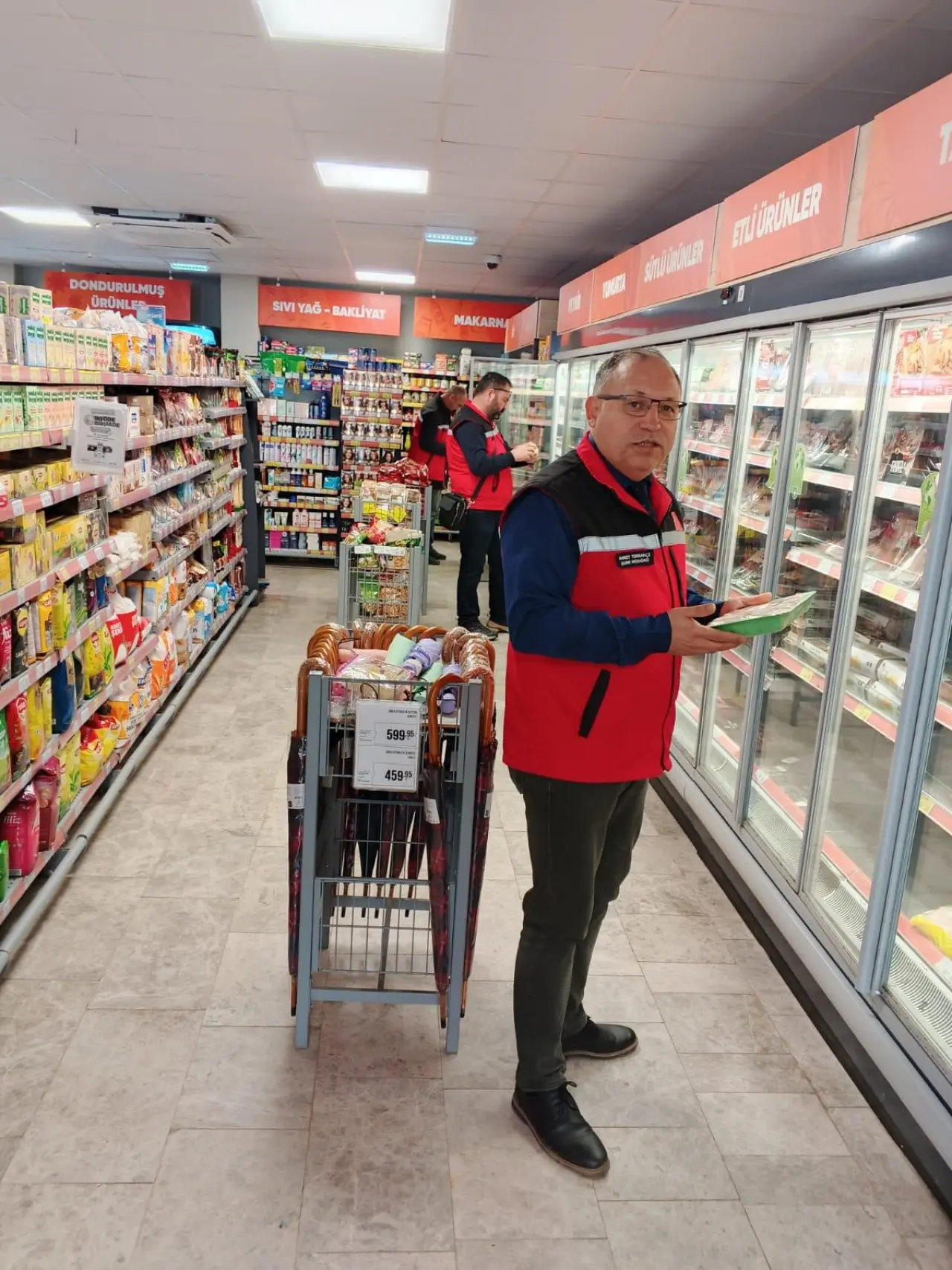 Halk sağlığıyla oynayan işletmede 25 kilo bozuk kıyma bulundu! 3