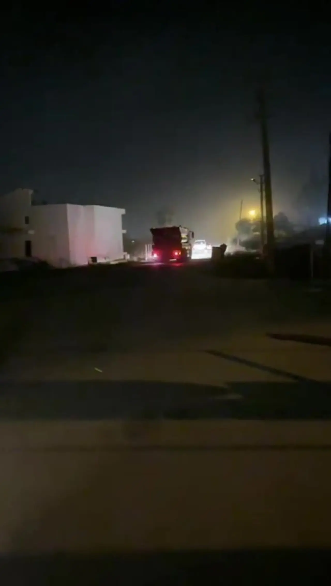 Dava yolu kapattı! İtfaiye yangına geç kaldı 4