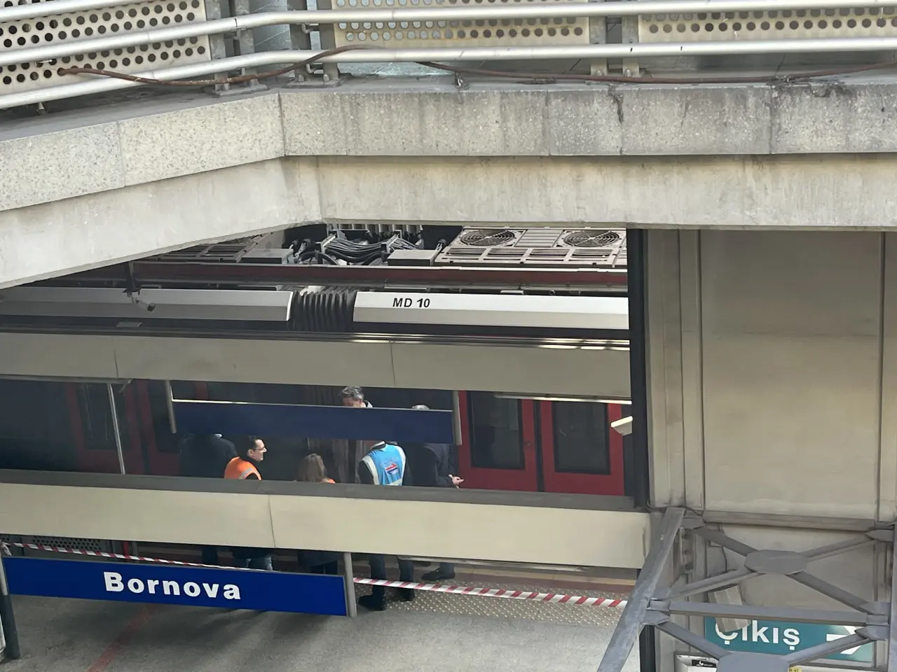 İzmir metrosunda korku dolu anlar: Vagon raydan çıktı 3
