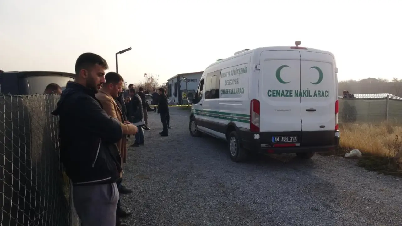 Genç adam cansız bulundu! Konteynerde Tek Kurşunluk Son 1