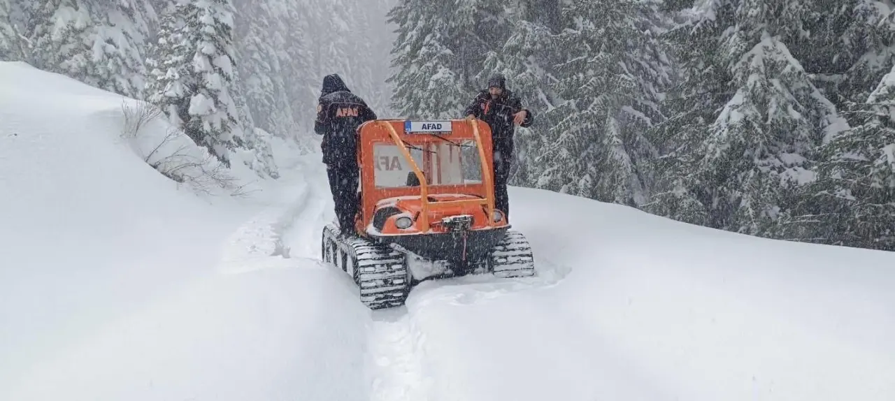 Karabük’te zamanla yarış! Sarıçiçek yaylası’nda 7 kişi mahsur kaldı 2