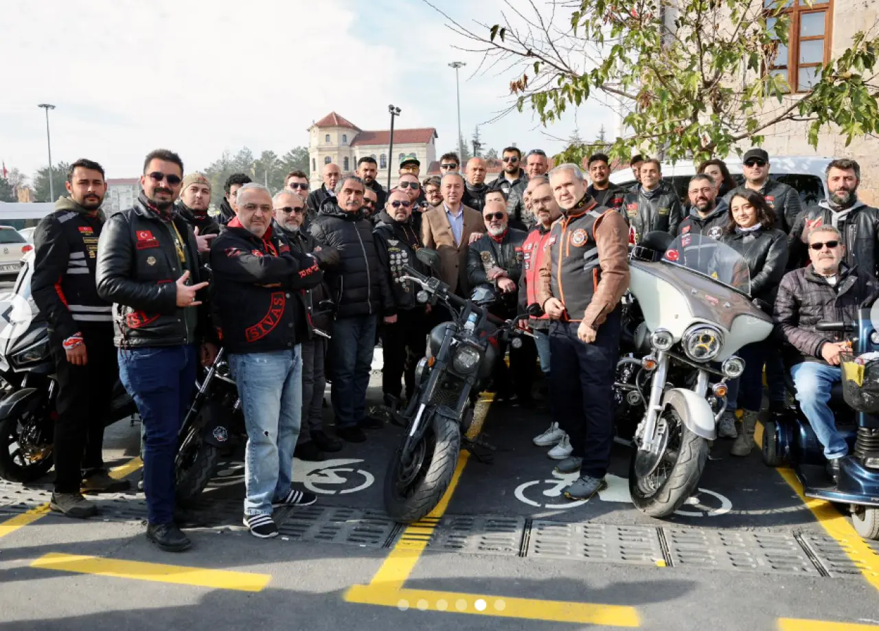 Sivas Belediyesi’nden Yeni Hizmet: Motosiklet Parkı Açıldı 3