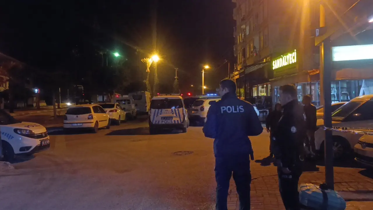 Antalya'da market sahibi dehşet saçtı: 'Çökmeye geldiler, öldürdüm!' 7