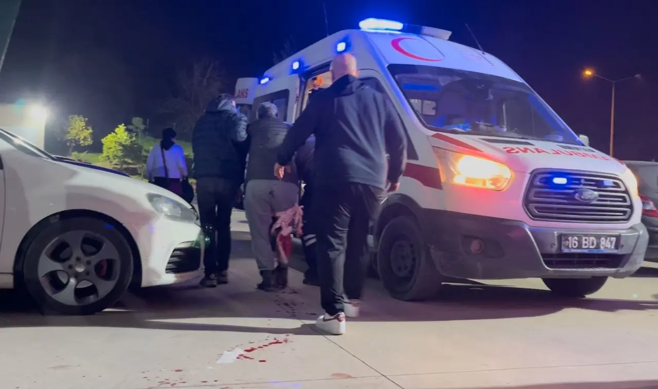 Bursa'da spor salonu adeta Teksas’a döndü: Koltuk ipi kavgası bıçaklı çatışmaya dönüştü 6