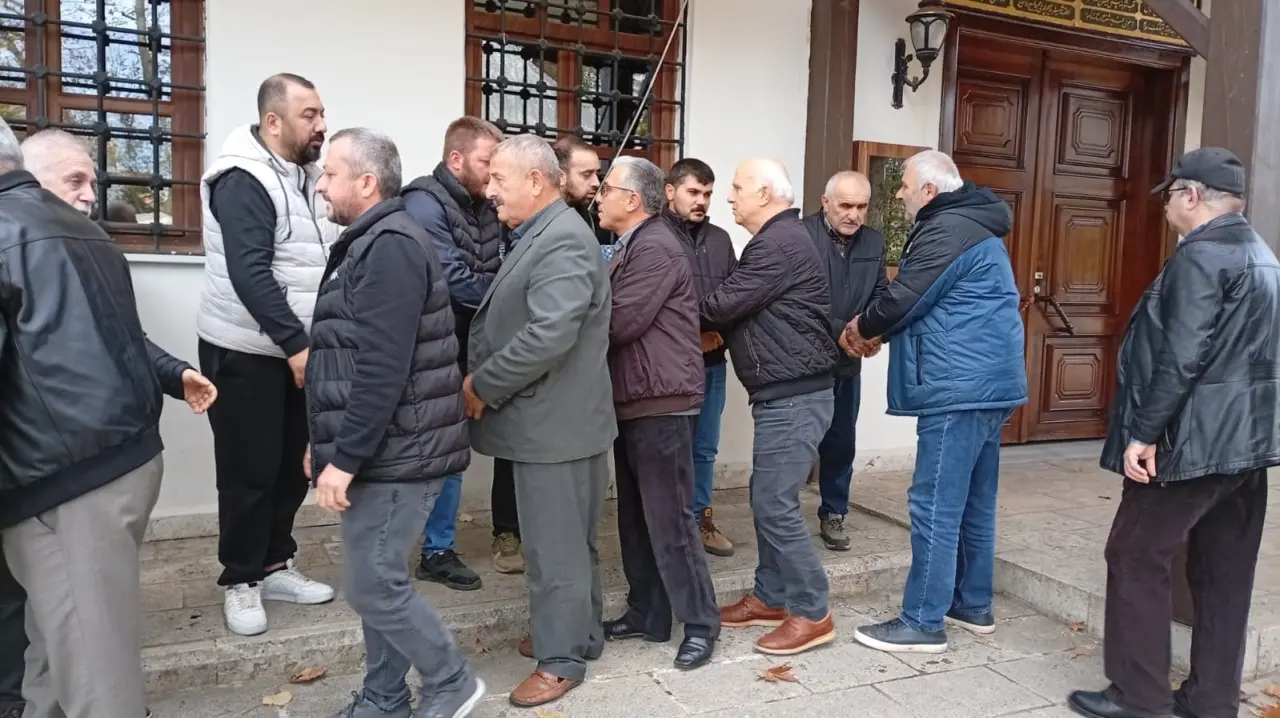 Sakarya’da ölüm getiren çarpışma! 1 ölü 3 yaralı 5