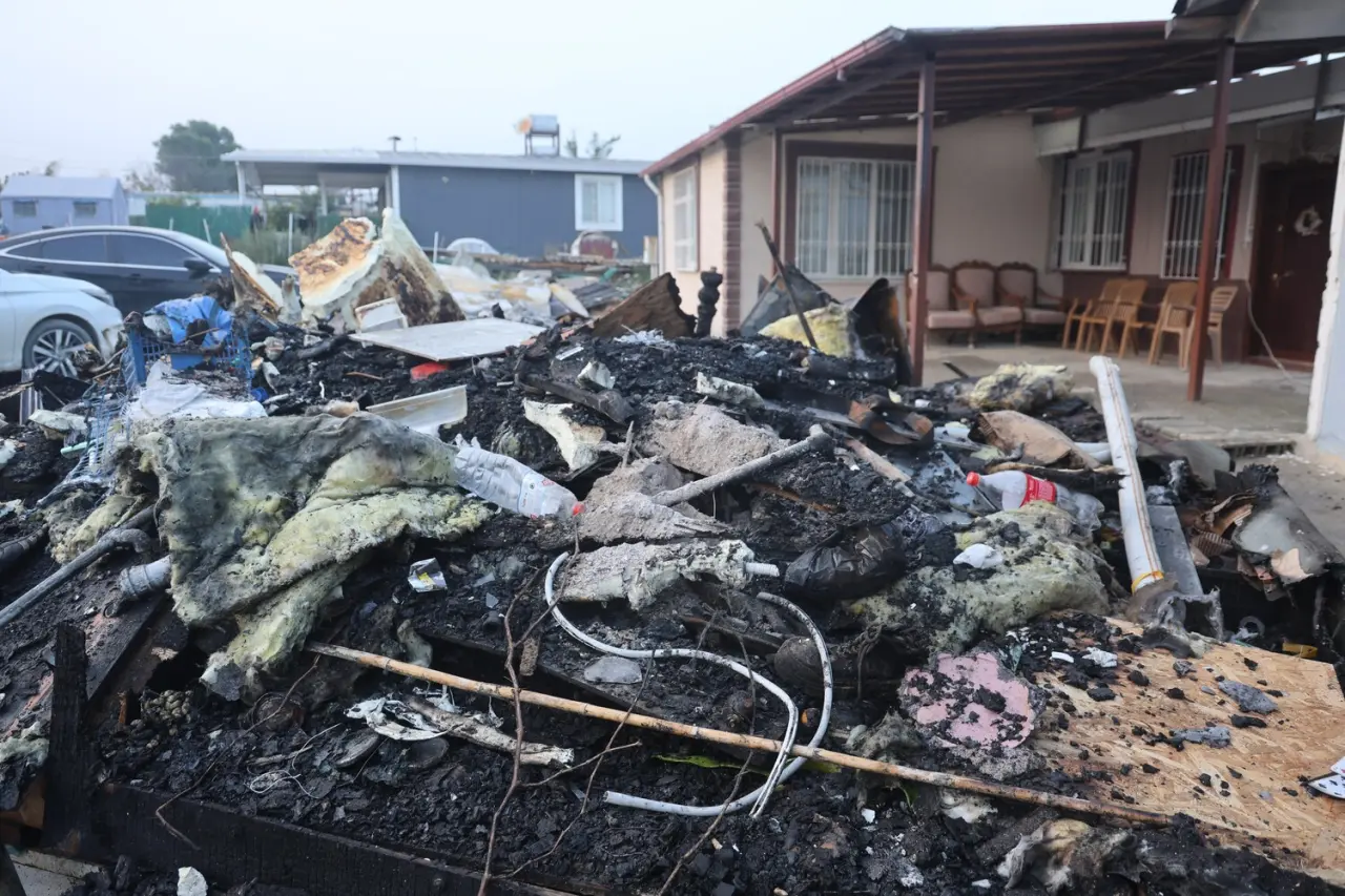 Hatay’da felaket zinciri! Enkazdan kurtuldular, yangında her şeylerini kaybettiler 4