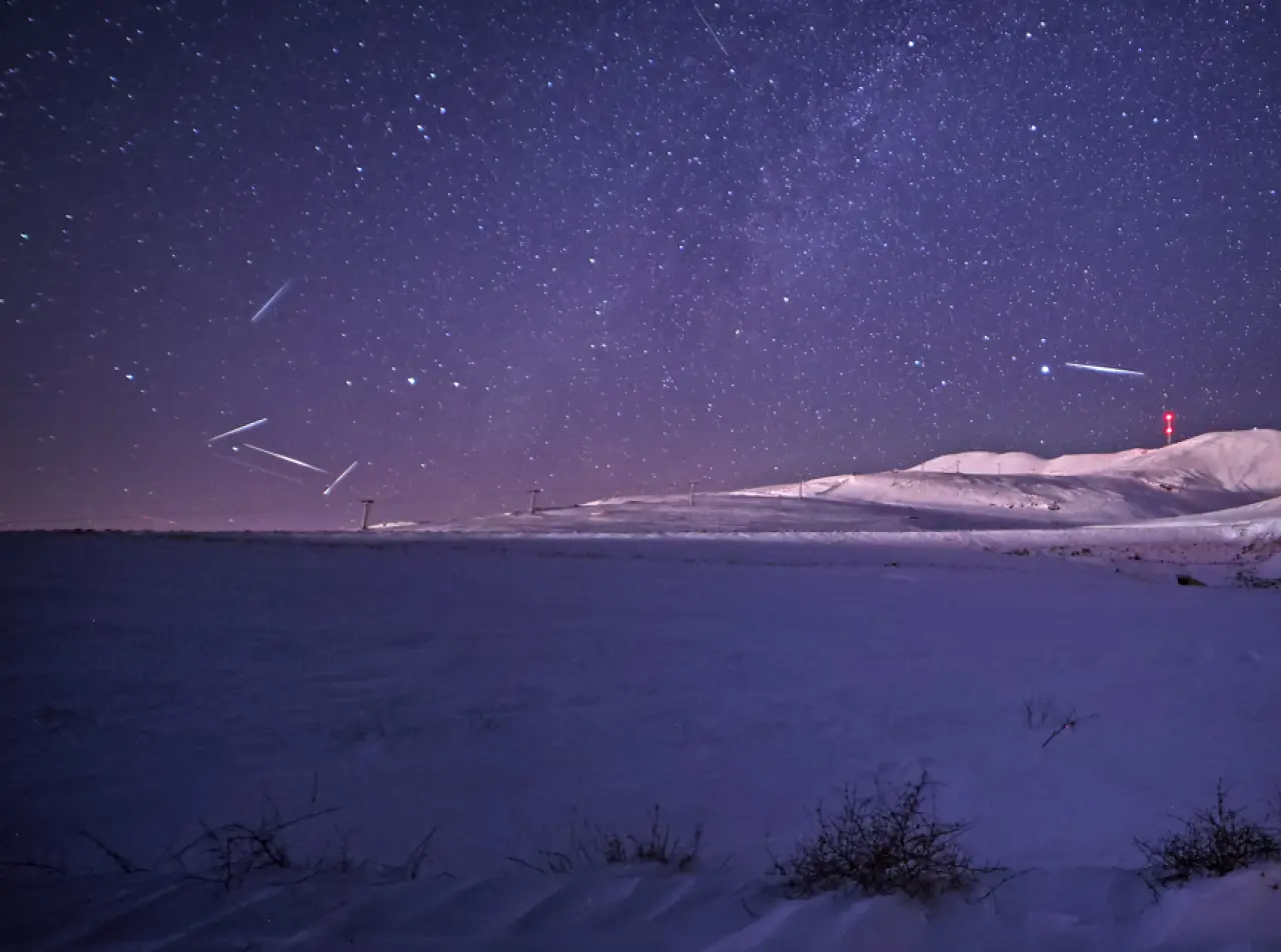 Bitlis semalarında gökyüzü şöleni! Geminid meteorları kartpostallık görüntüler oluşturdu 4