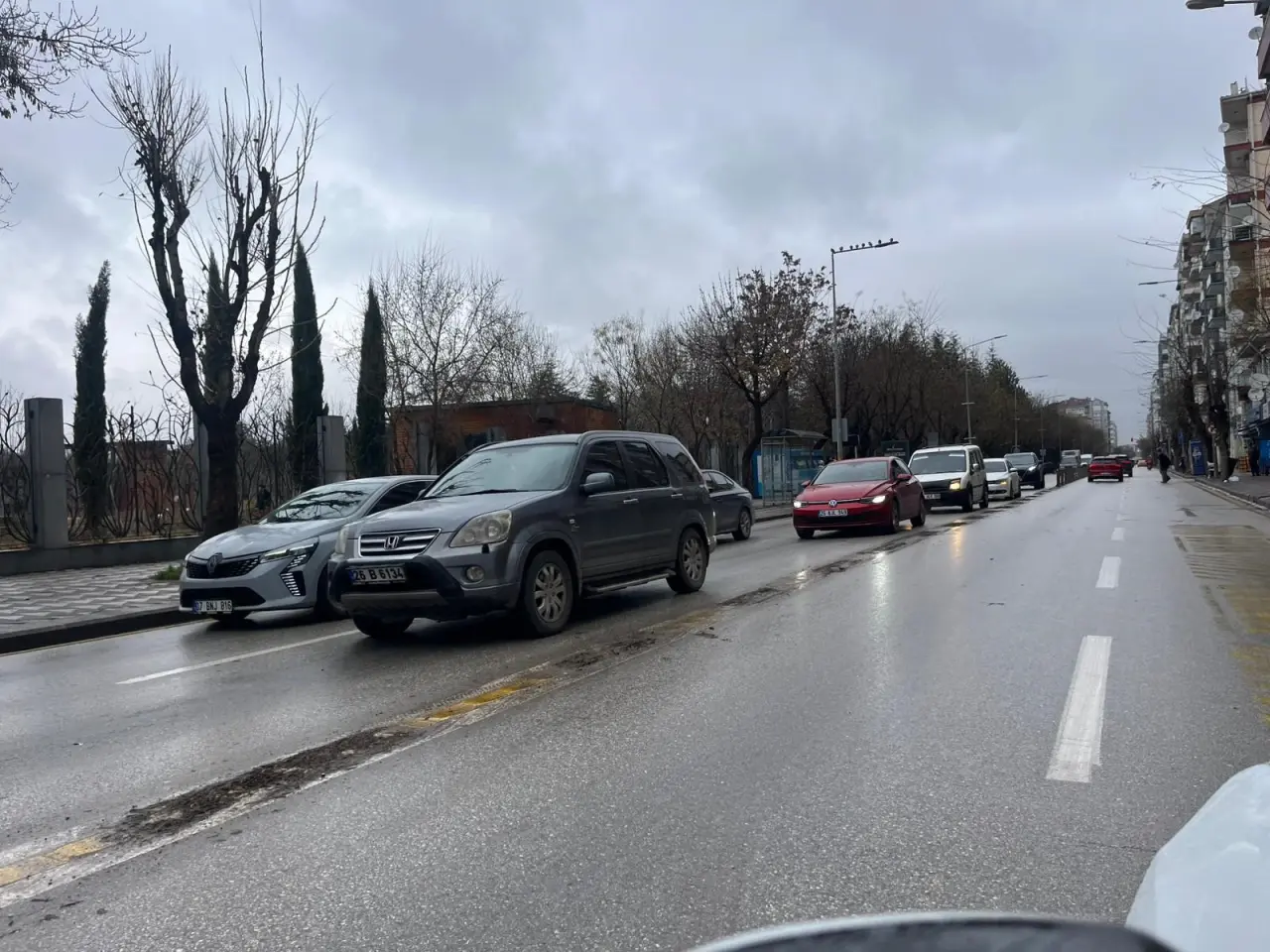 Eskişehir’de tartışmalı dubalar kısmen söküldü 1