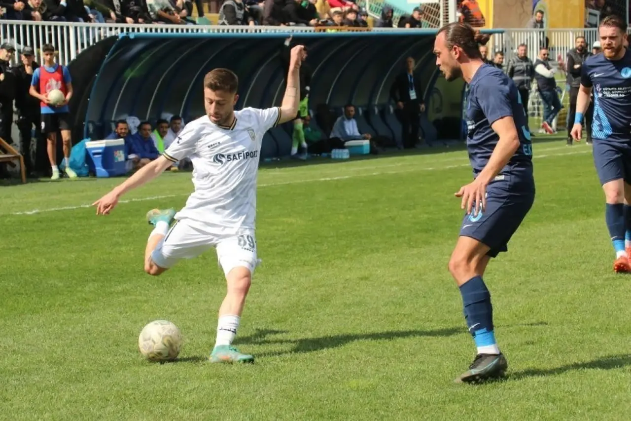 Kocaeli’de vurulan futbolcu 3 günlük yaşam savaşını kaybetti! 2