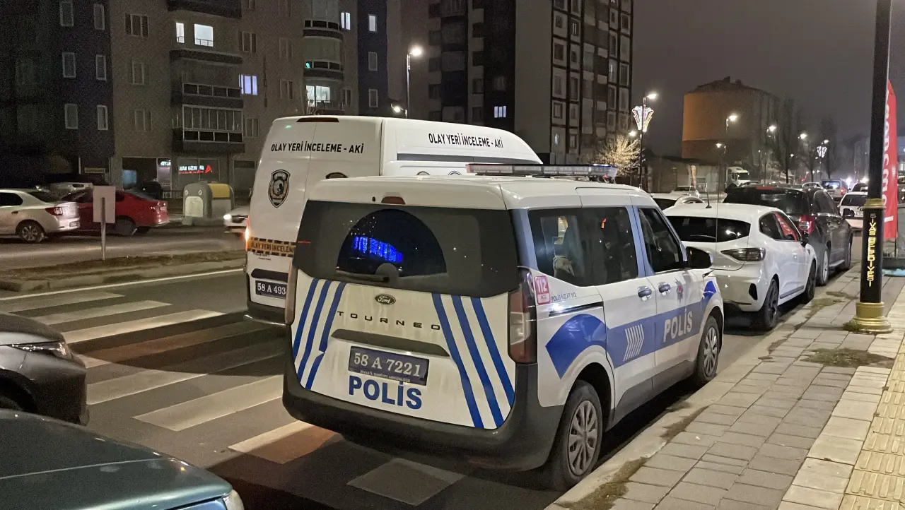 Sivas’ta kardeş cinayeti! Ağabeyini göğsünden bıçakladı 6