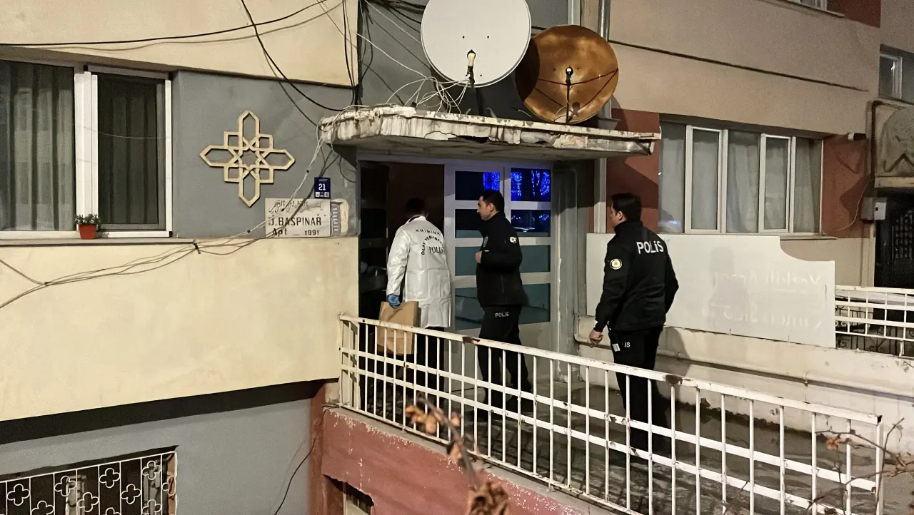 Sivas’ta kardeş cinayeti! Ağabeyini göğsünden bıçakladı 5