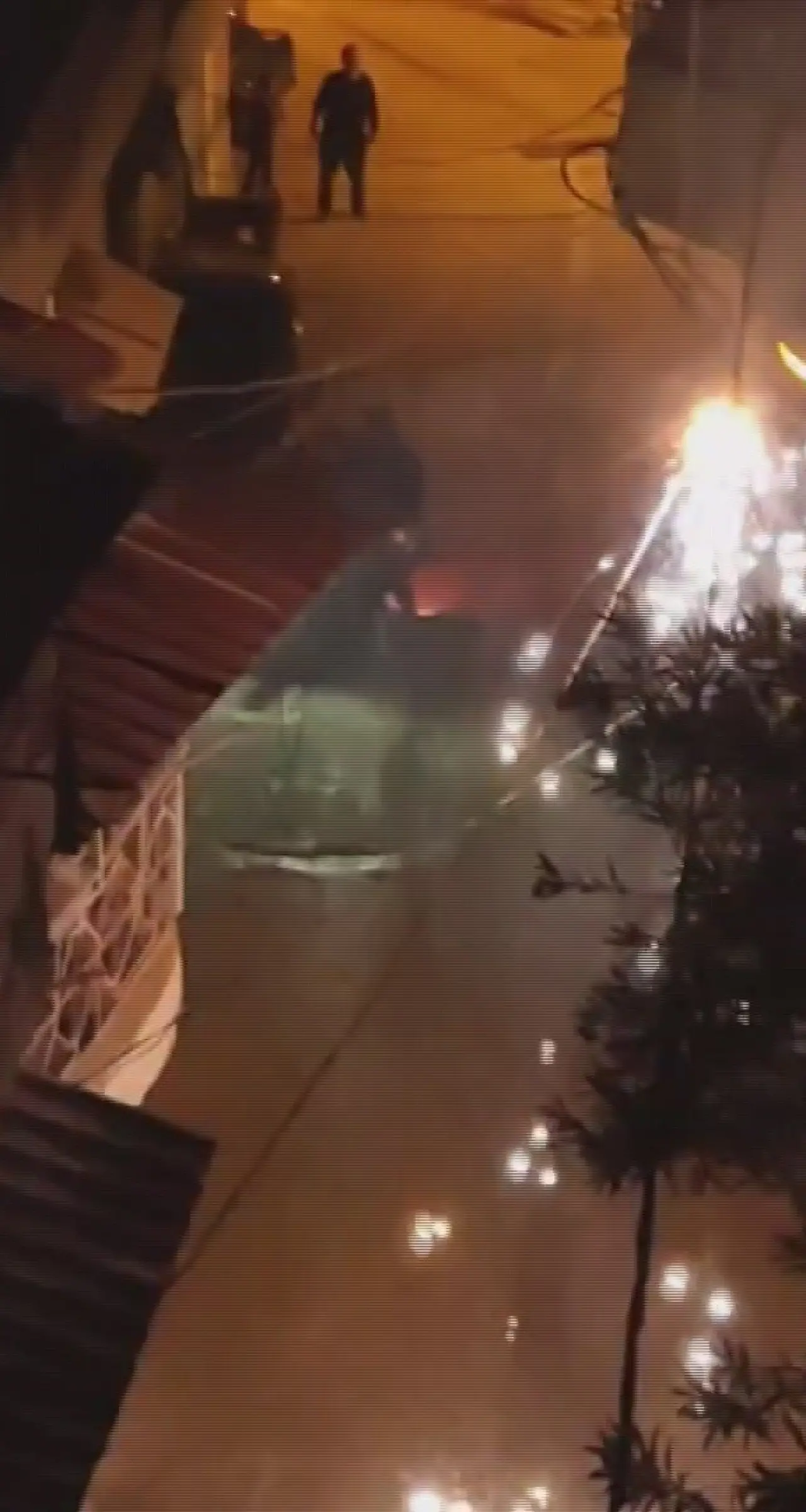 Hatay’da elektrik kabloları havai fişek gibi patladı: Geceyi gündüze çevirdi! 2