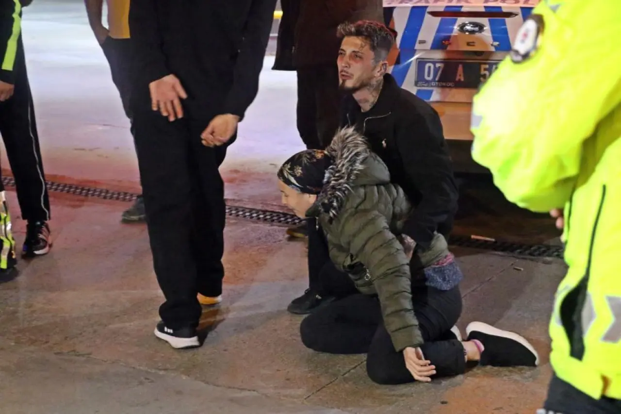 Ders çıkışında değil, son yolculuğunda bir aradalar: Liseli öğrenci hayatını kaybetti 2