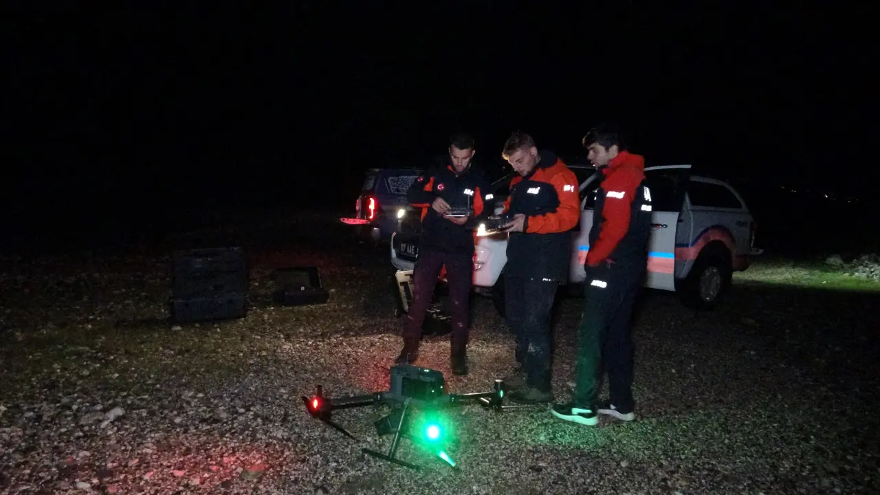 JAK ve AFAD 10 saatlik tırmanışla kurtardı 3