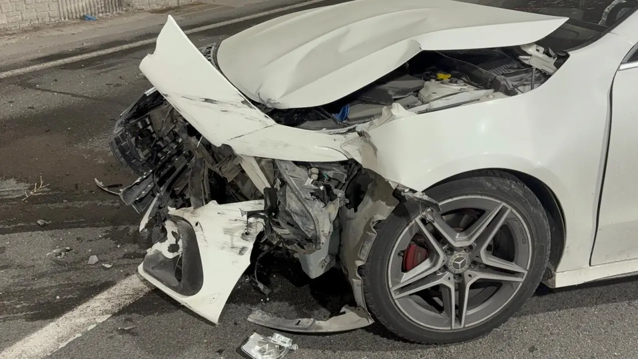 Kayseri'de alkollü sürücü dehşeti! Lüks otomobil pert 5