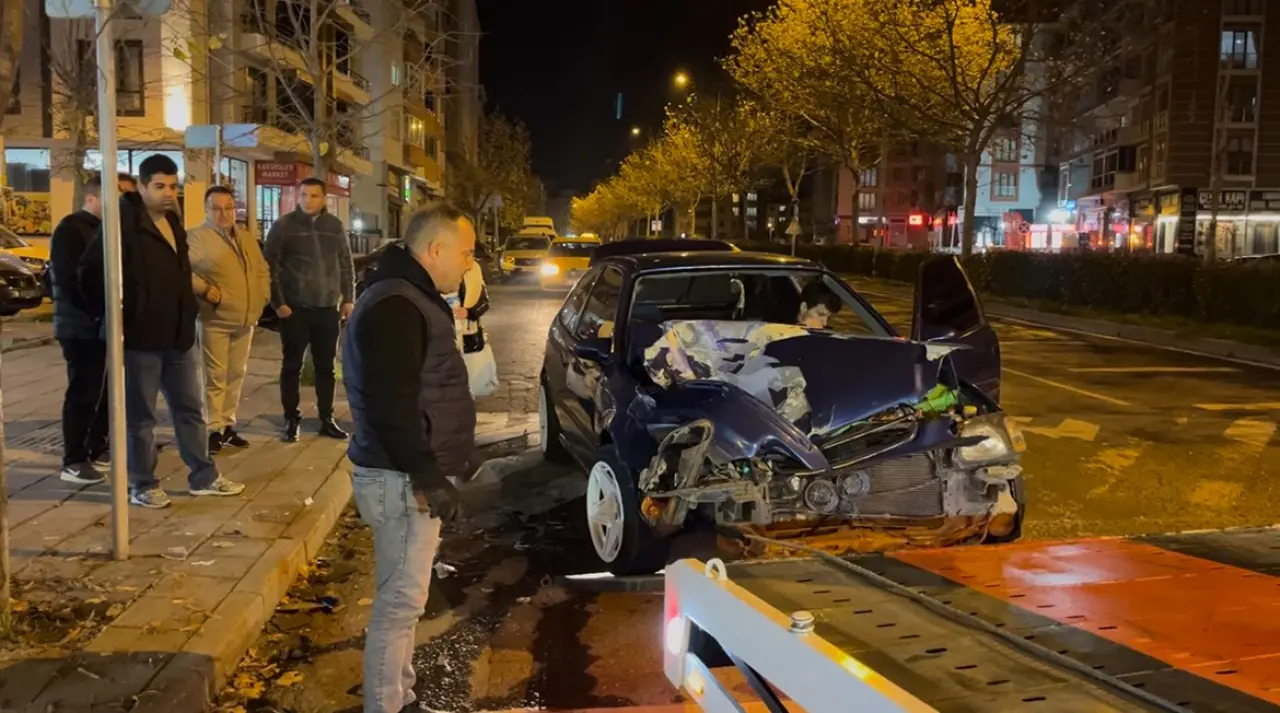 Tekirdağ’da trafik kabusu! Araç hurdaya döndü 3