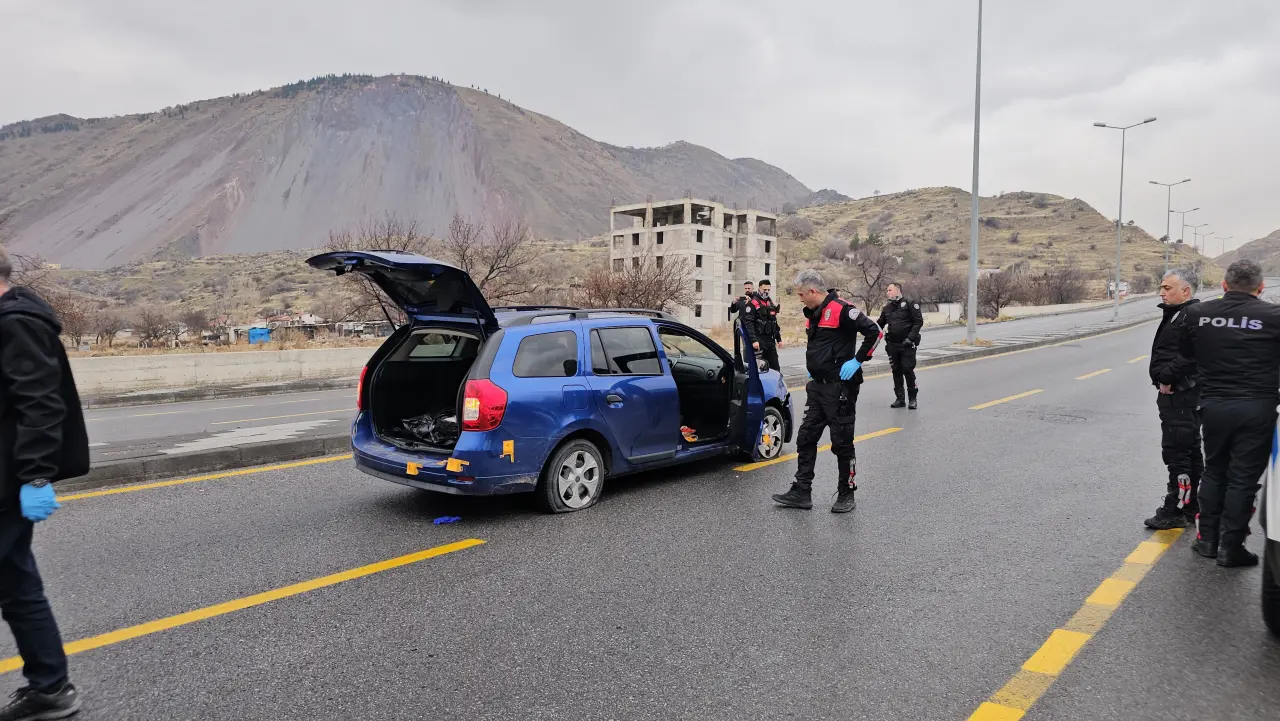 Kayseri’de nefes kesen kovalamaca! Ehliyetsiz sürücü 30 kilometre kaçtı 3