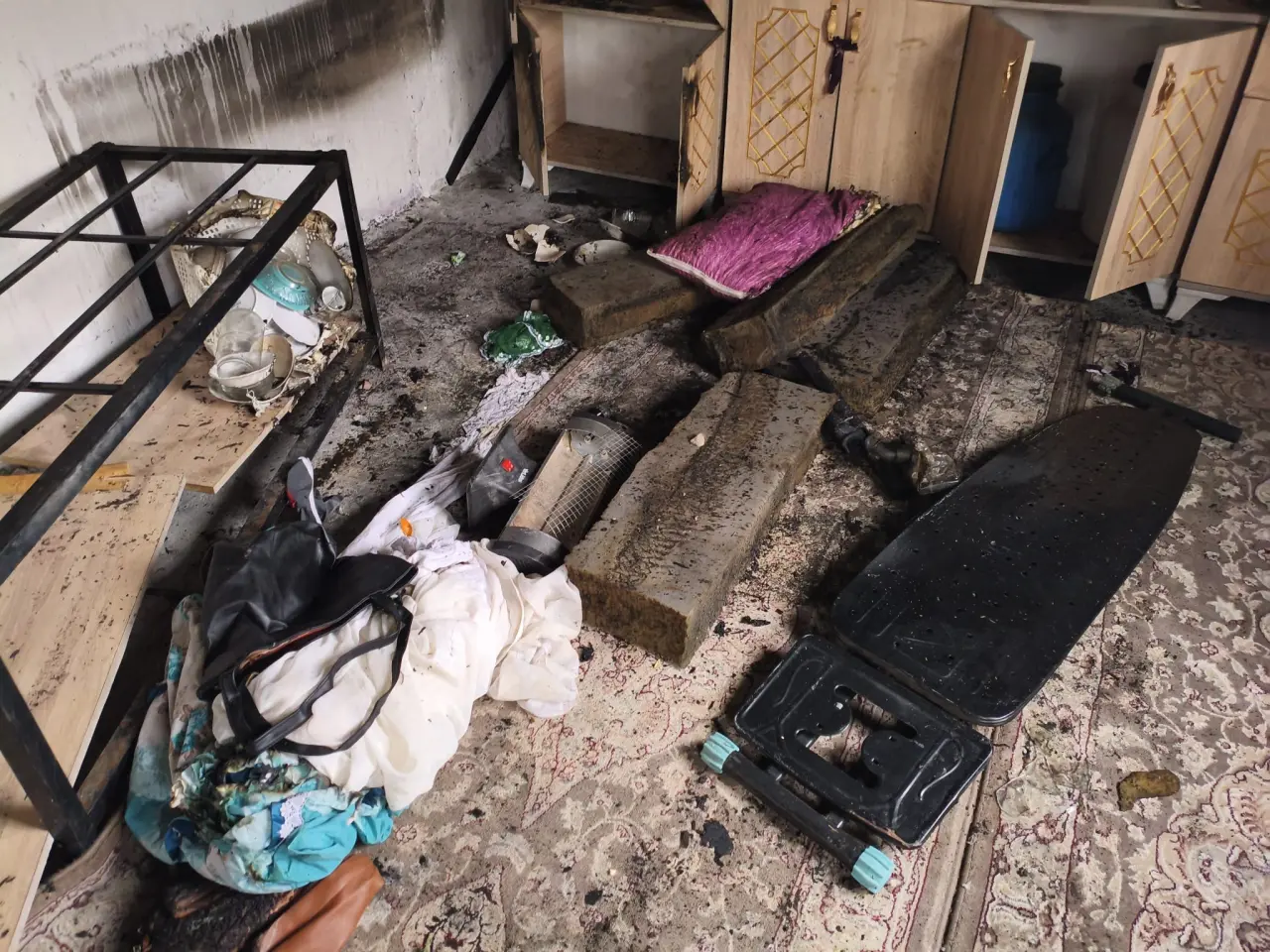 Şanlıurfa'da gizemli yangın! 14 kişilik aile komşuya sığındı, bebek yanarak yaralandı 1