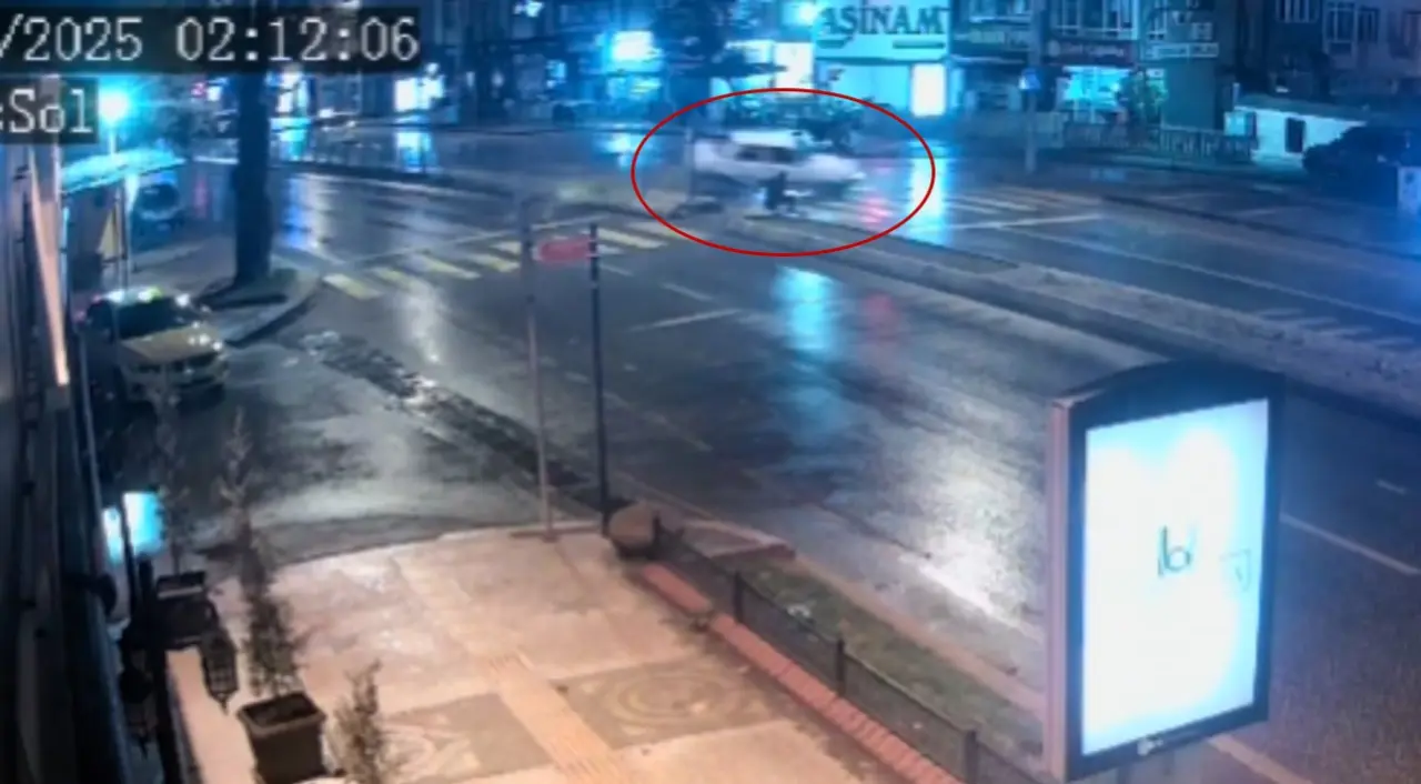 Edirne’de korku dolu anlar! Alkollü sürücü bariyerleri yıktı, karşı şeride uçtu 1