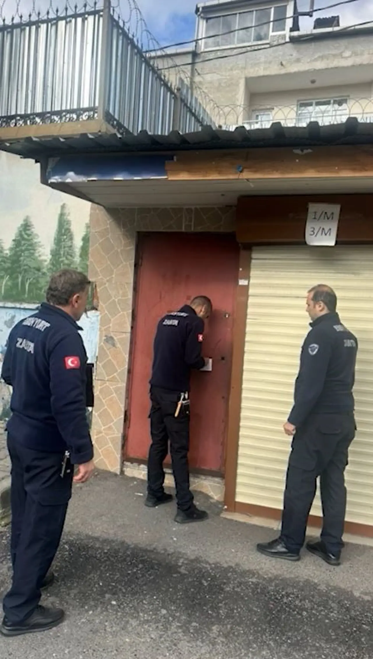 Esenyurt’ta okul kantini mühürlendi: Sağlıksız ürün skandalı! 1