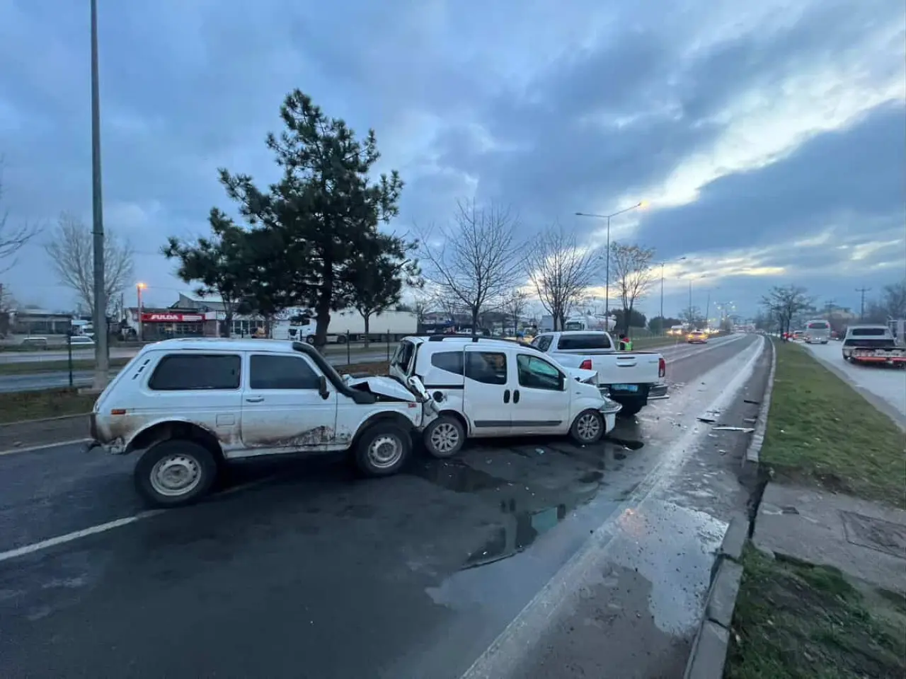Bolu’da zincirleme kaza! D-100’de trafik durma noktasına geldi 1