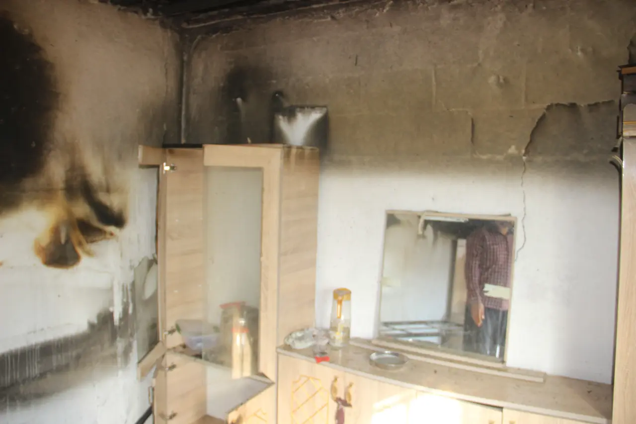 Şanlıurfa'da gizemli yangın! 14 kişilik aile komşuya sığındı, bebek yanarak yaralandı 6