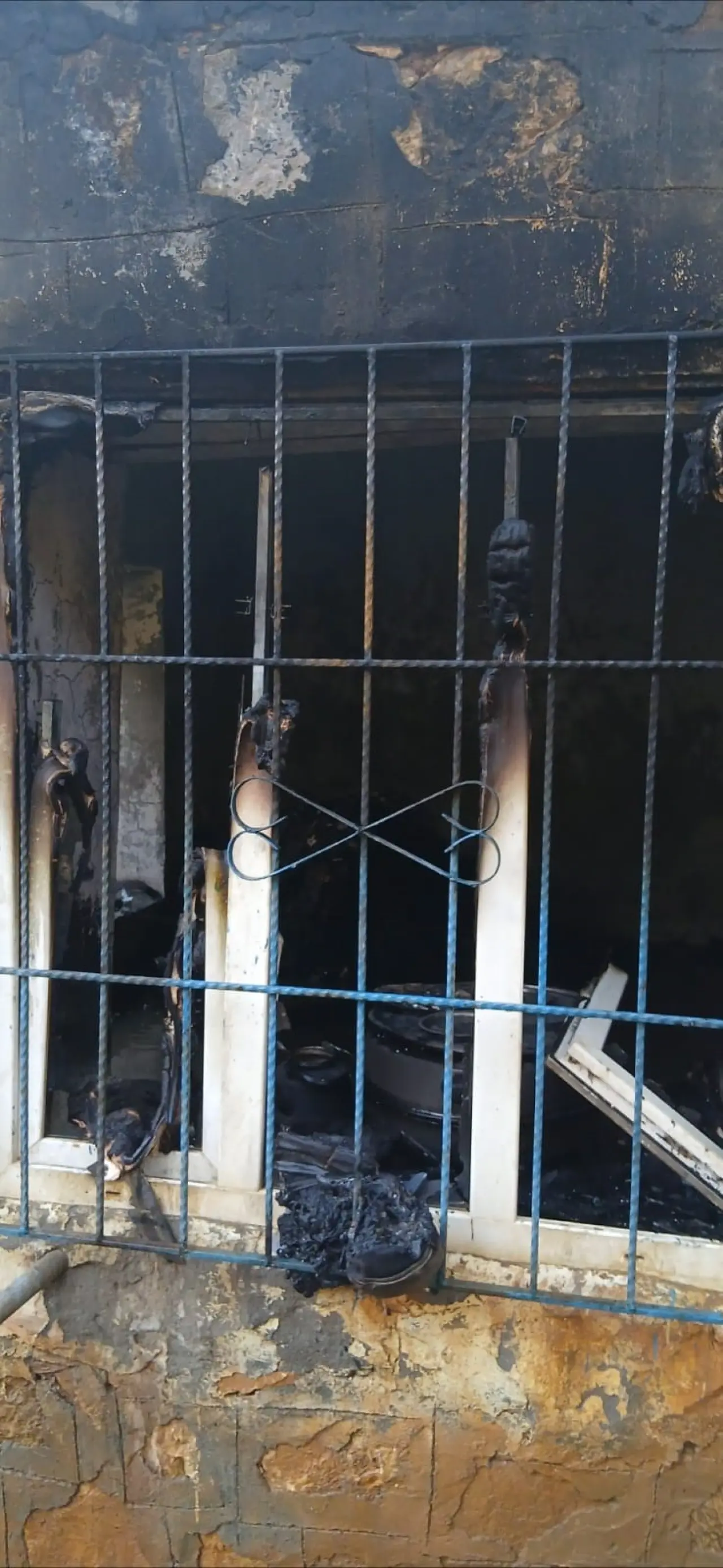 Sason’da sobadan çıkan kıvılcım evi kül etti 3