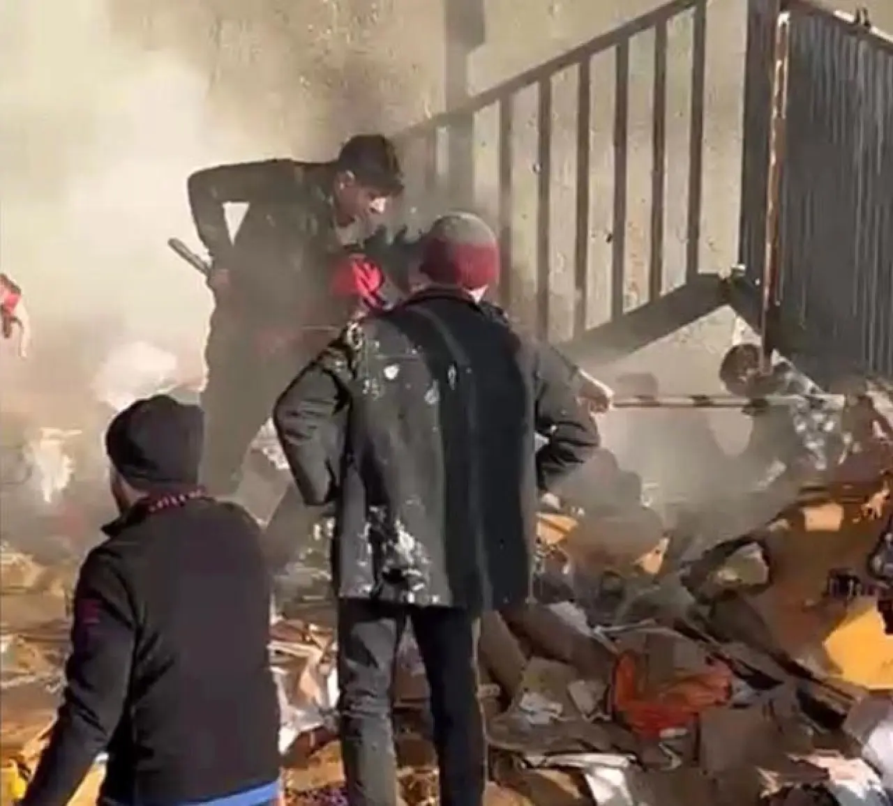 Osmaniye'de korkutan yangın! İş yerinde alevler yükseldi 2