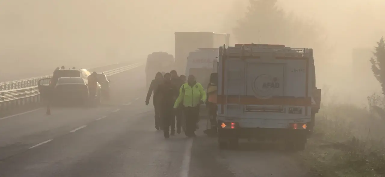 Edirne'de sisle gelen felaket! 10 araçlık zincirleme kaza 1