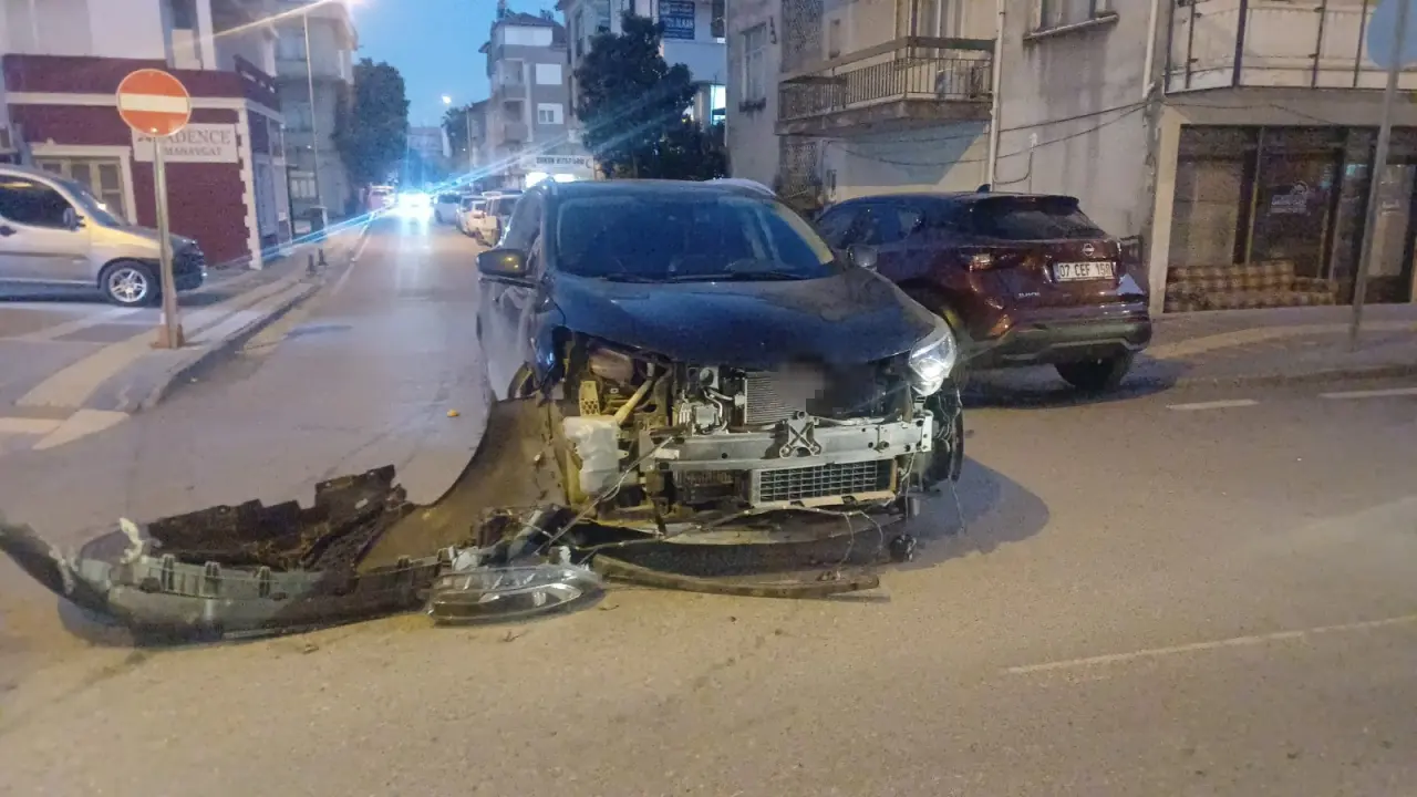 Antalya’da motosikletçi talihsizliği! Motoru yaptırmadan yeniden kaza yaptı 3