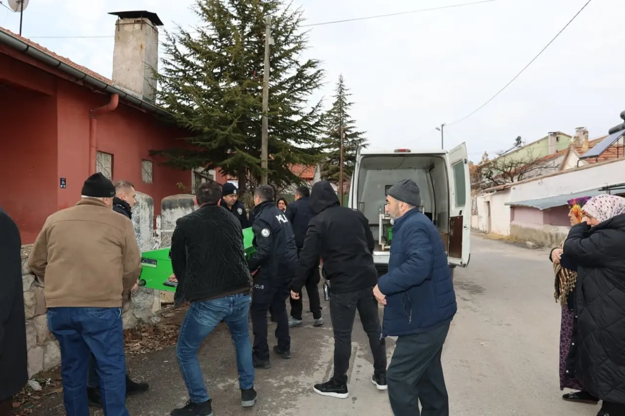 Bünyan’da sobadan çıkan yangın can aldı! 6