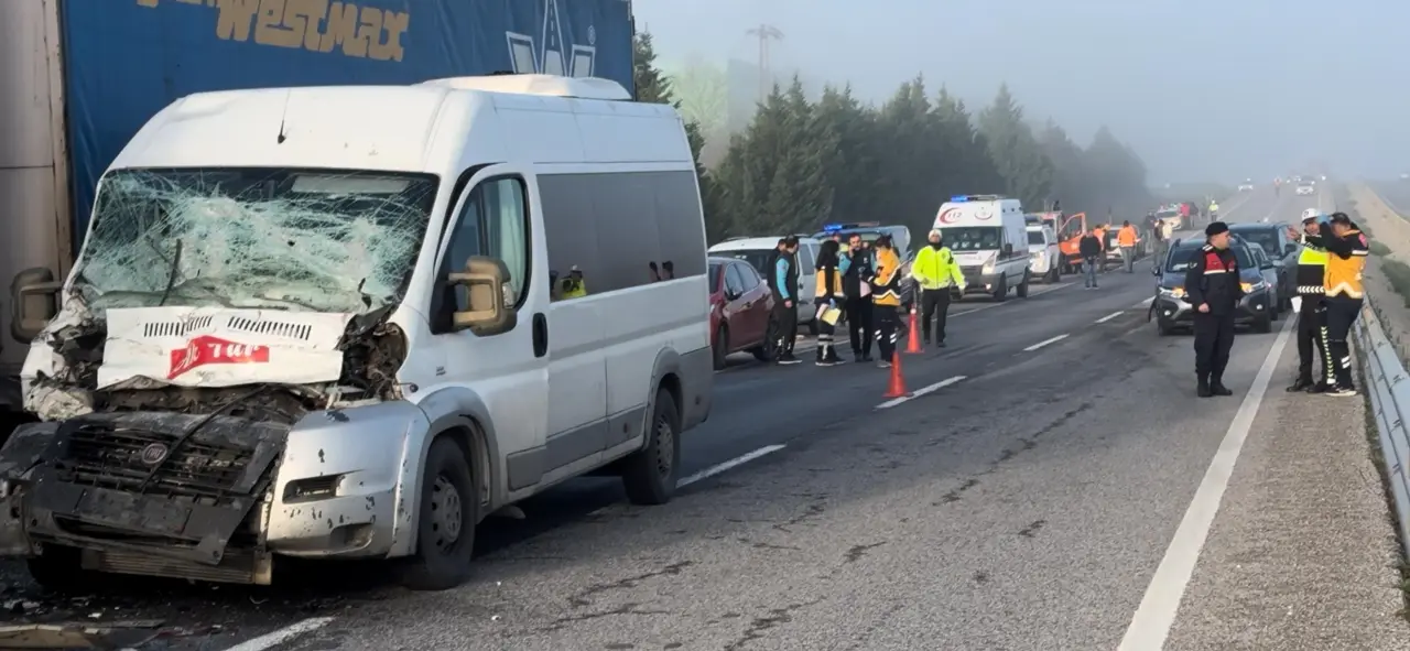 Edirne'de sisle gelen felaket! 10 araçlık zincirleme kaza 2