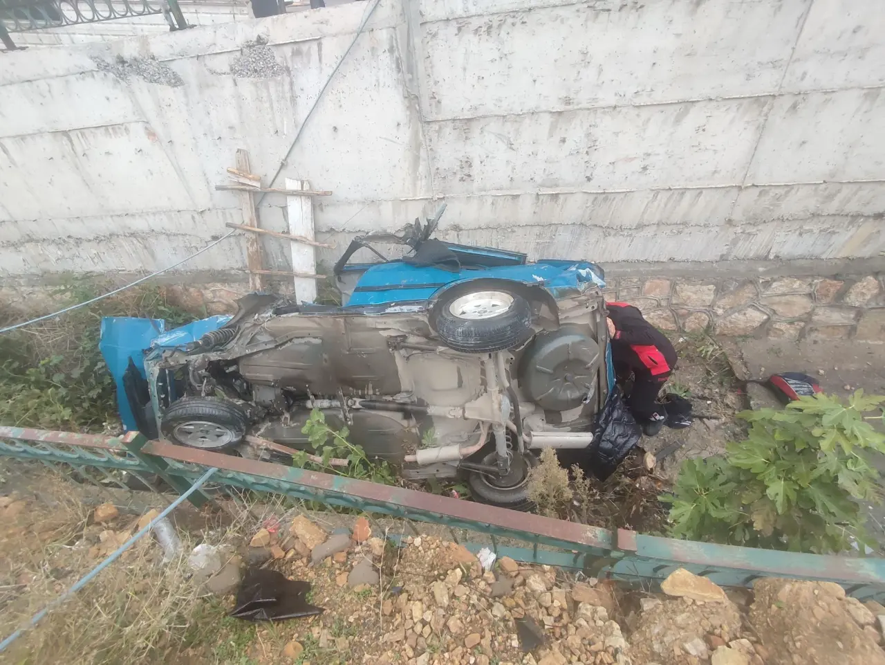 Kahramanmaraş’ta feci kaza! Otomobil drenaj kanalına uçtu 2