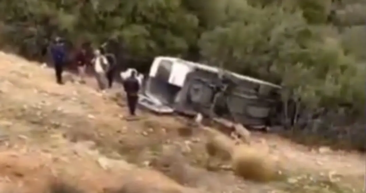 Tarım işçilerini taşıyan minibüs şarampole uçtu! 1 ölü 3 ağır yaralı 2