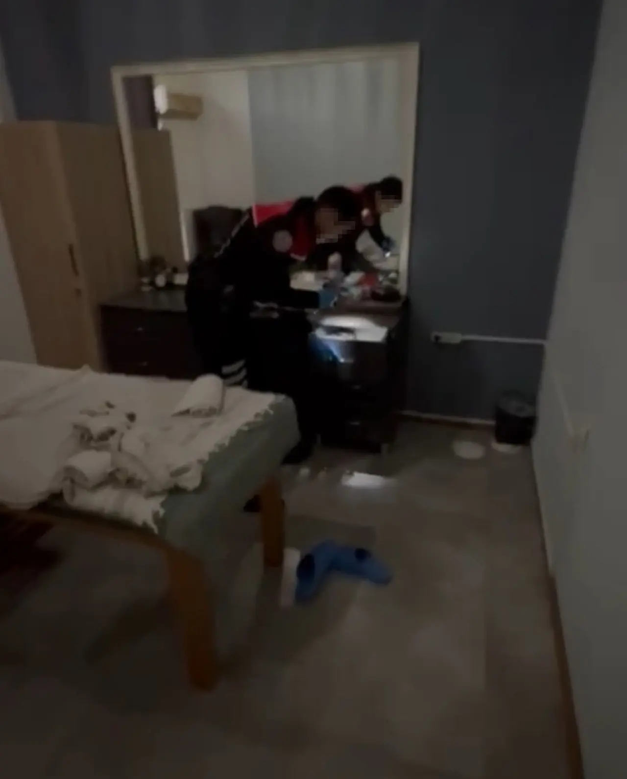 Edirne’de masaj salonlarında fuhuş baskını, gizli bölmeler ortaya çıktı! 1