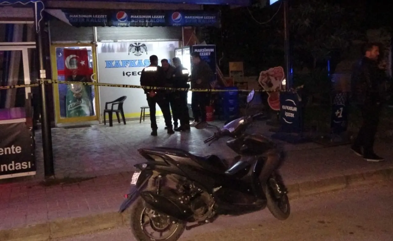 Antalya'da market sahibi dehşet saçtı: 'Çökmeye geldiler, öldürdüm!' 3