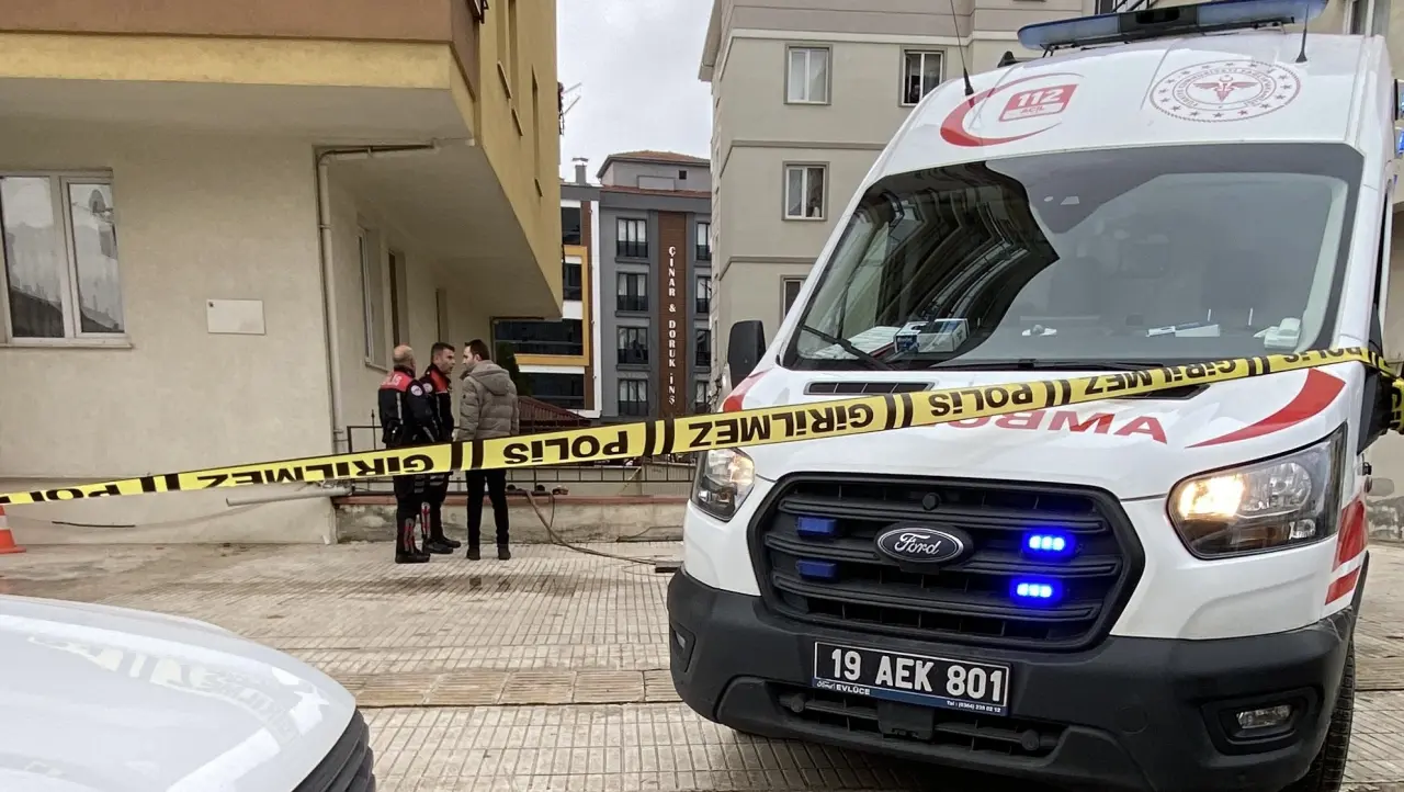 8. kattan düşen adam hayatını kaybetti! 2