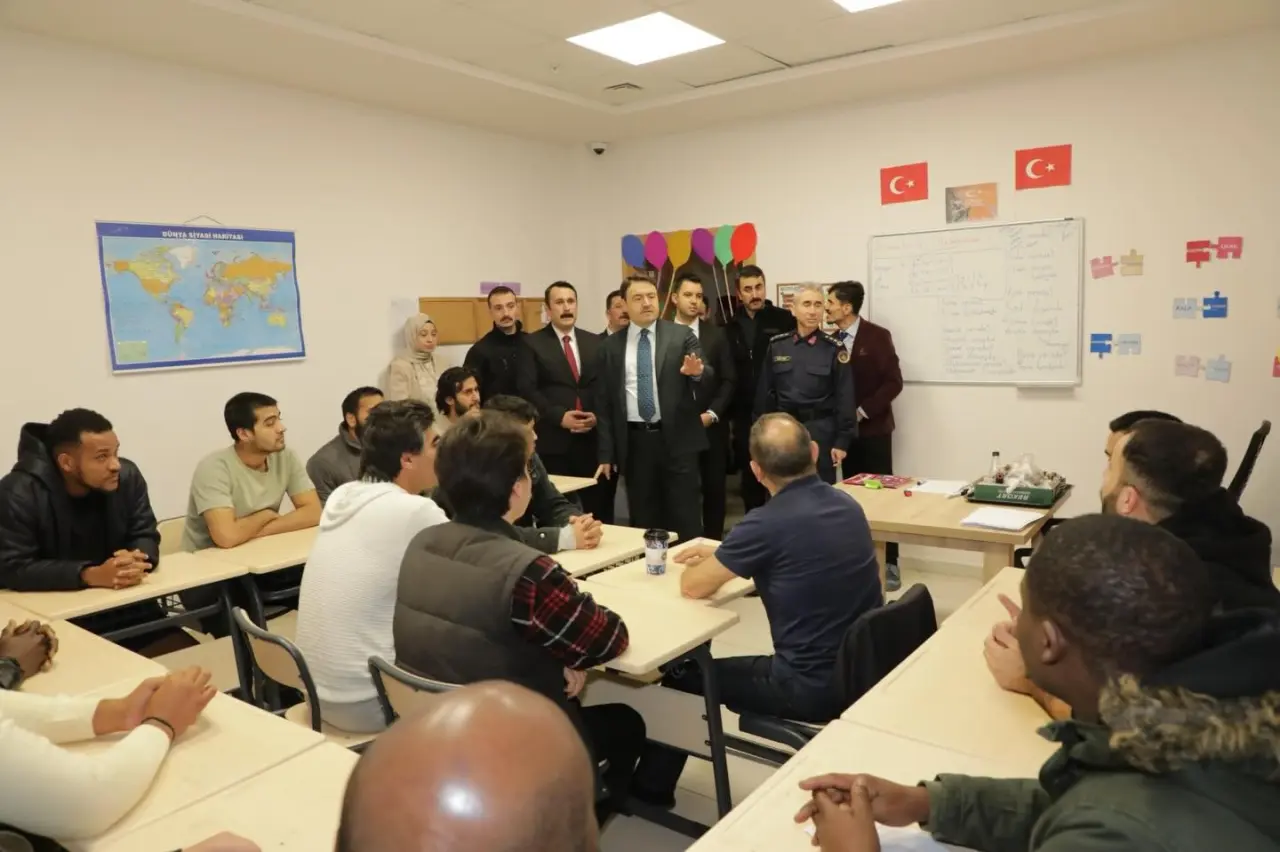 Vali Işın’dan Geri Gönderme Merkezi’ne sıkı denetim 3