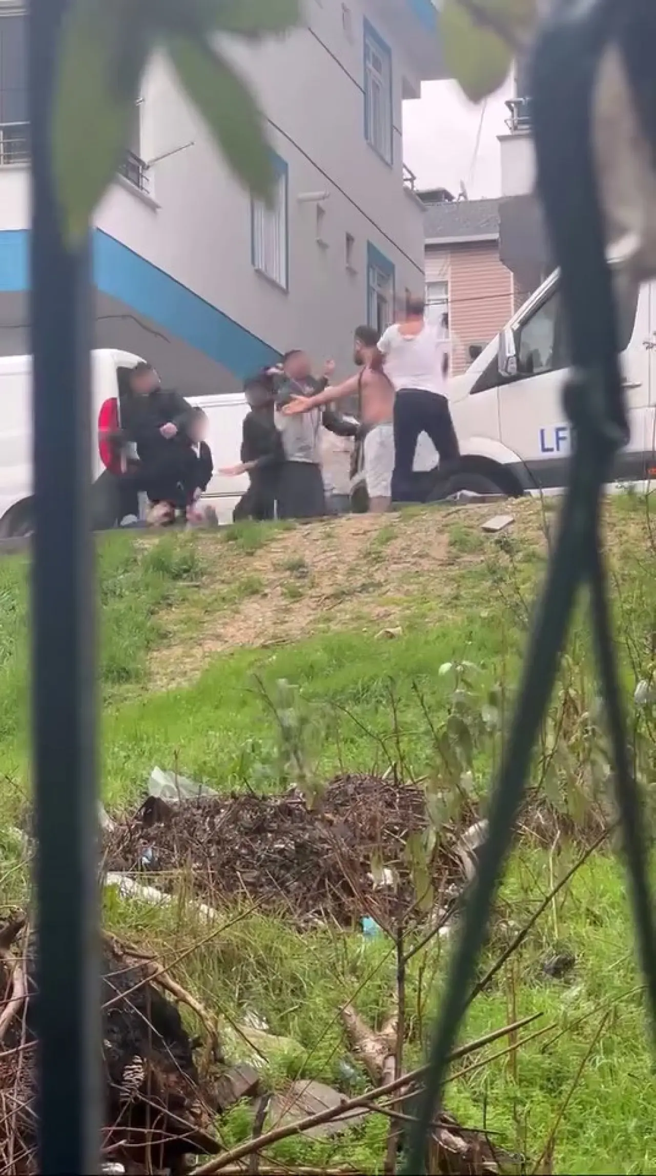 Mal paylaşımı kavgası çığırından çıktı: Sopa ve bıçaklar çekildi! 2