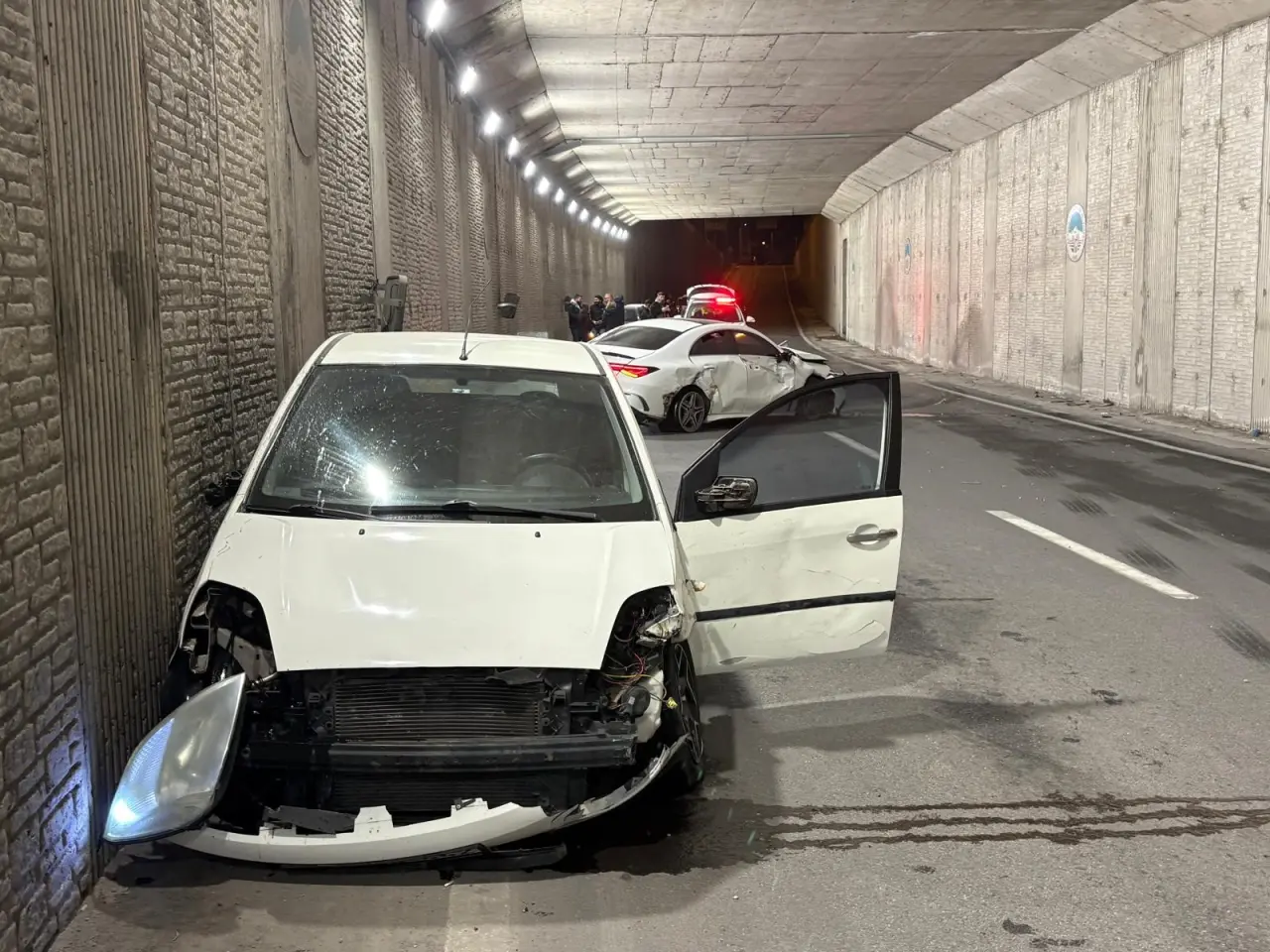 Kayseri'de alkollü sürücü dehşeti! Lüks otomobil pert 2